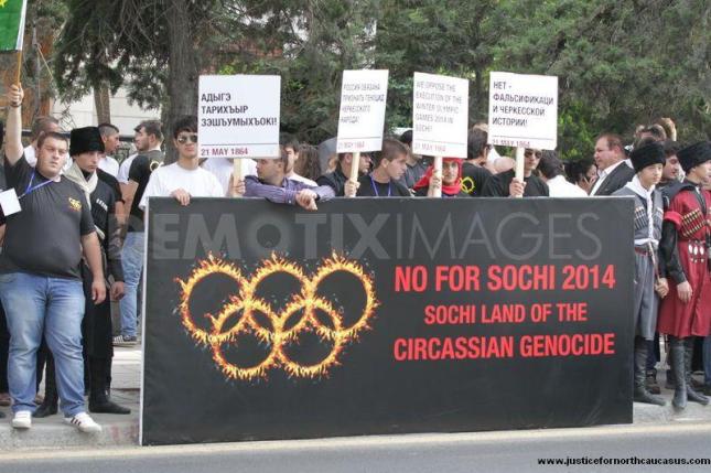 1337624365-circassians-protest-against-the-2014-sochi-winter-olympics-amman_1227819